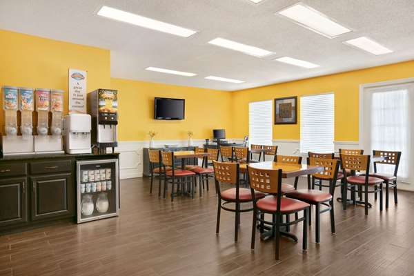 Restaurant - Baymont Inn & Suites Kingsland - I-95, Exit 3