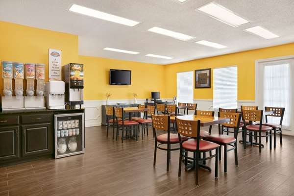 Restaurant - Baymont Inn & Suites Kingsland - I-95, Exit 3