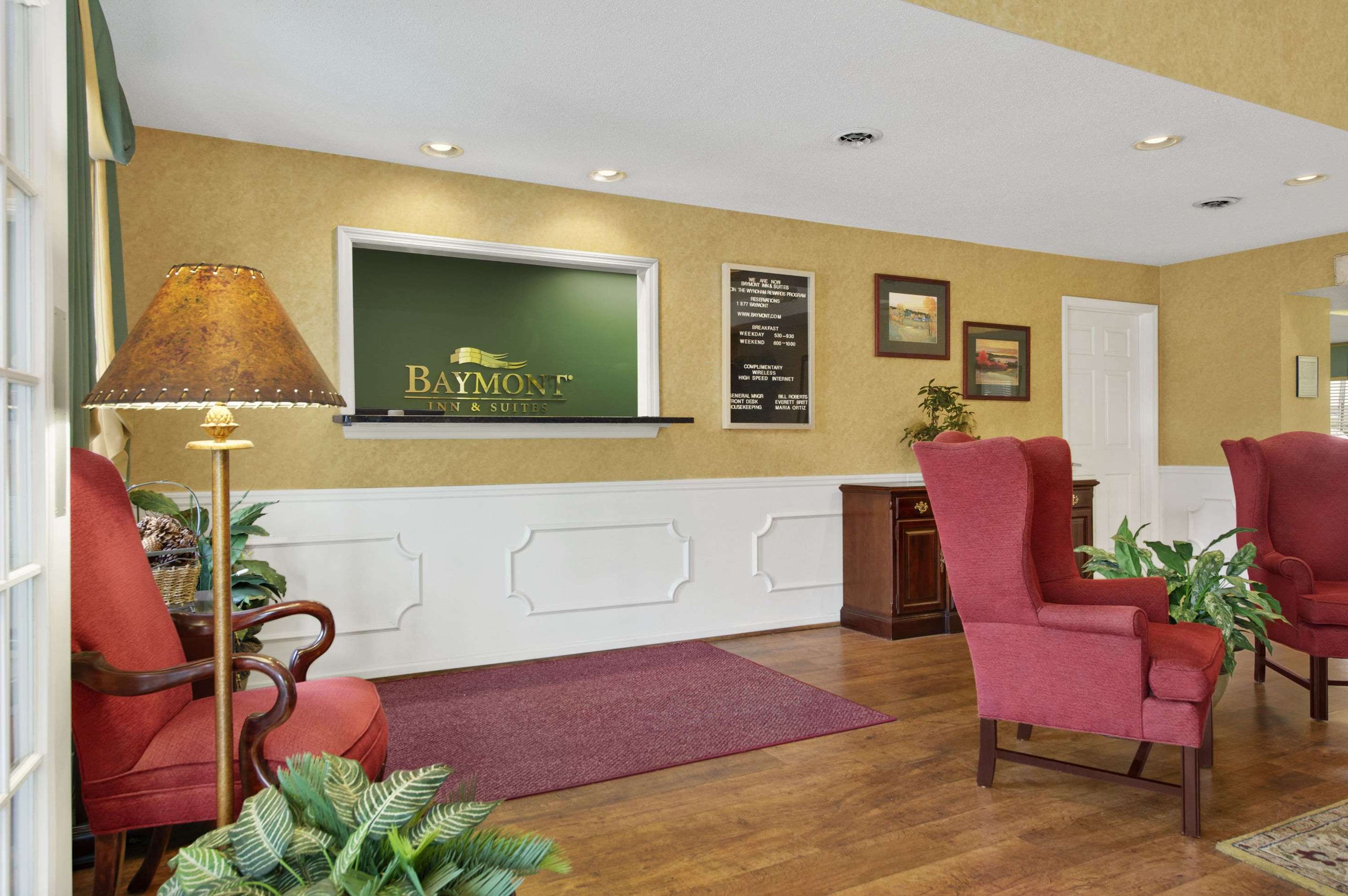 Front Desk | Baymont by Wyndham Warner Robins