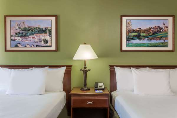  - Baymont Inn & Suites Waycross