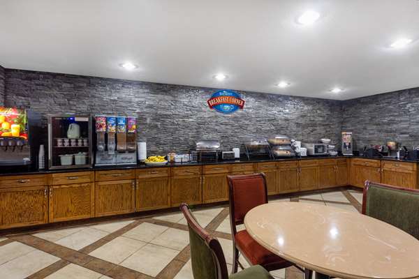  - Baymont Inn & Suites Elkhart - I-80 & I-90, Exit 92