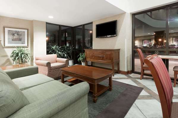  - Baymont Inn & Suites Indy South Indianapolis - I-65, Exit 103