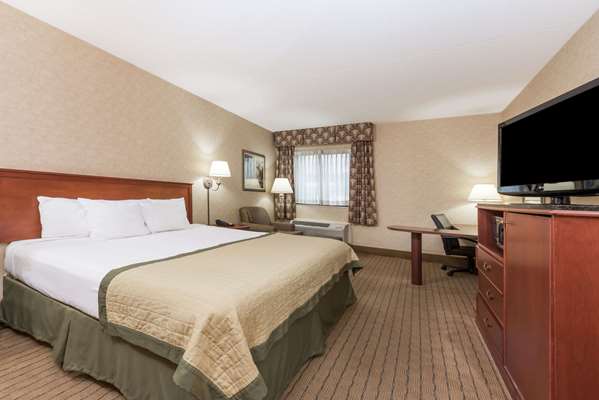  - Baymont Inn & Suites Indy South Indianapolis - I-65, Exit 103