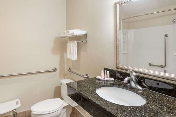  - Baymont Inn & Suites Indy South Indianapolis - I-65, Exit 103