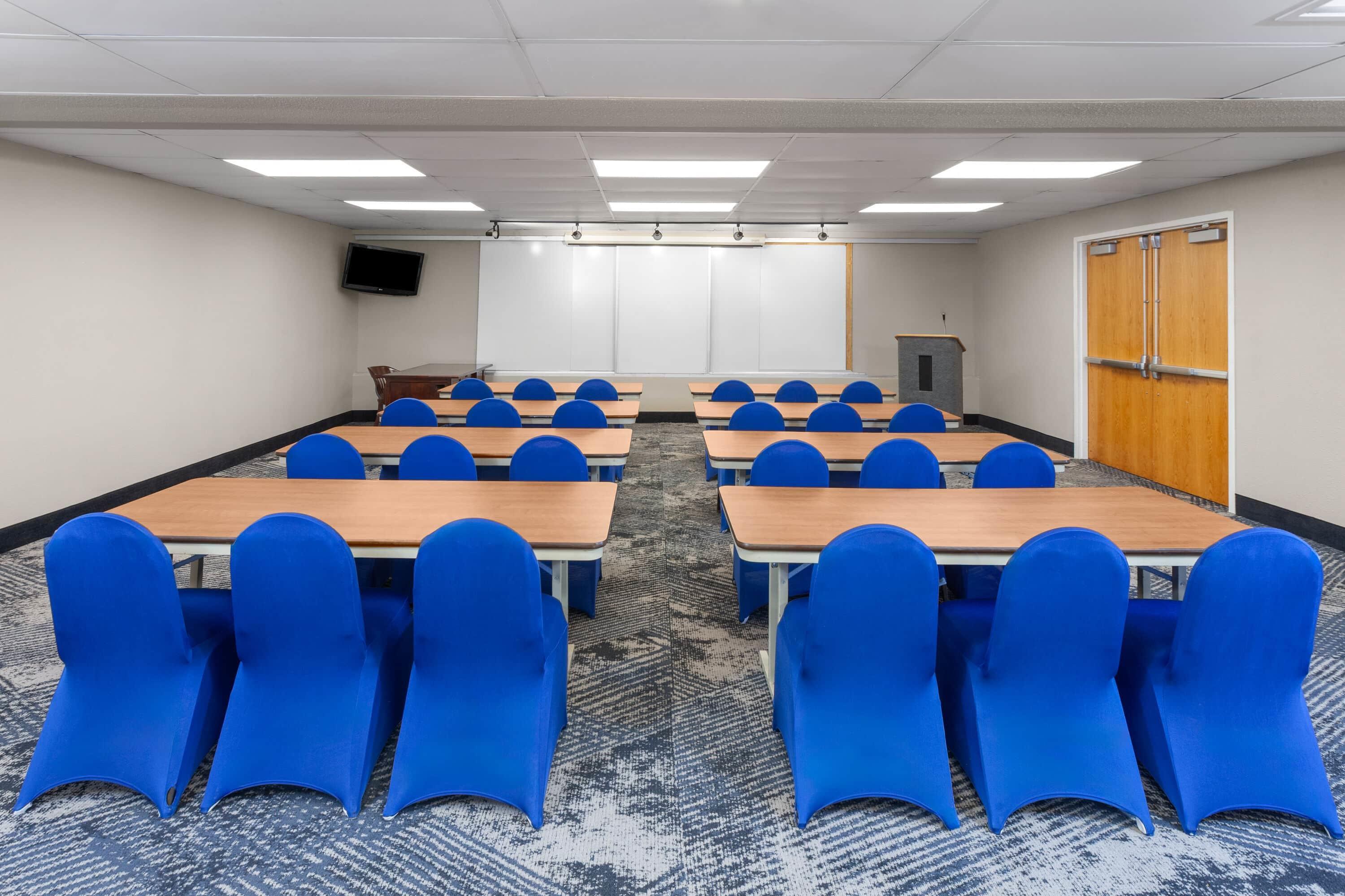 Meeting Room | Baymont by Wyndham Indianapolis South