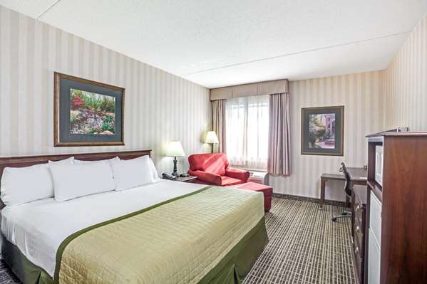  - Baymont Inn & Suites South Louisville - I-65, Exit 128