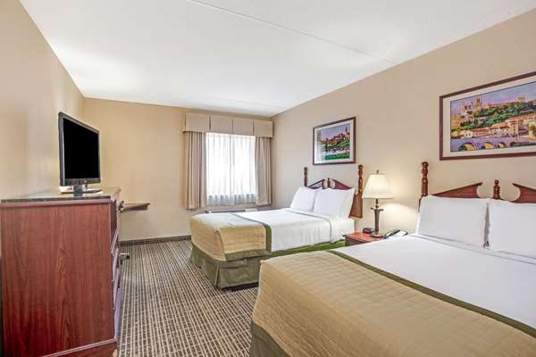  - Baymont Inn & Suites South Louisville - I-65, Exit 128