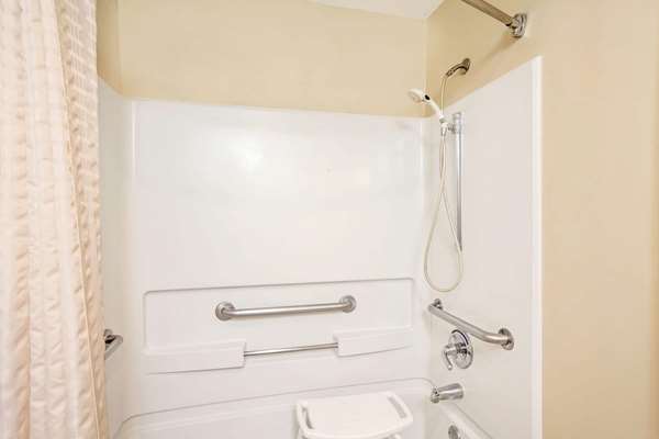  - Baymont Inn & Suites South Louisville - I-65, Exit 128