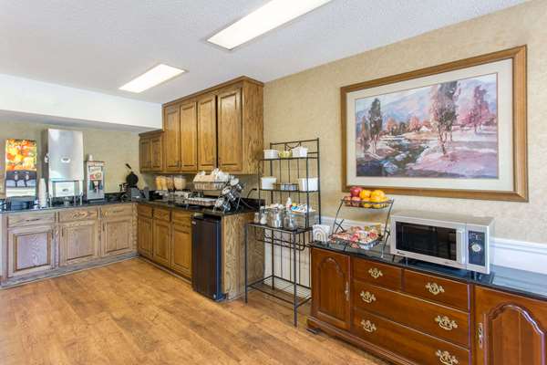  - Baymont Inn & Suites Dunn - I-95, Exit 73