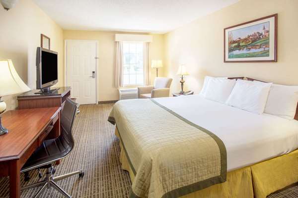  - Baymont Inn & Suites Dunn - I-95, Exit 73