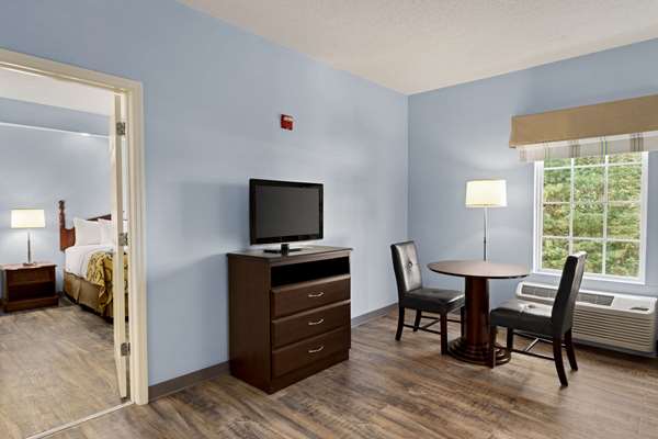  - Baymont Inn & Suites Henderson