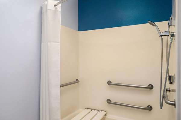  - Baymont Inn & Suites Henderson