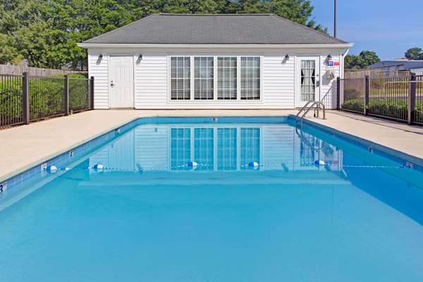 Pool - Baymont Inn & Suites Sanford