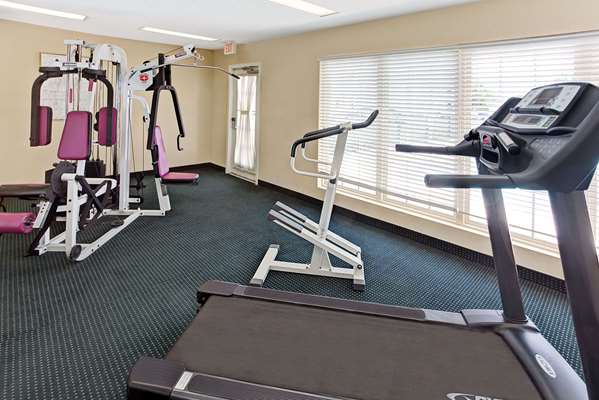  - Baymont Inn & Suites Sanford