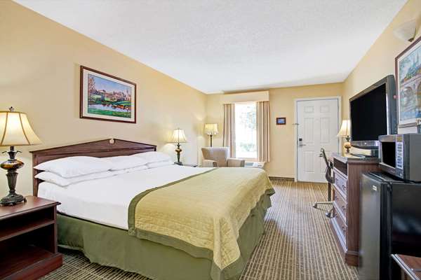 - Baymont Inn & Suites Smithfield- I-95, Exit 95