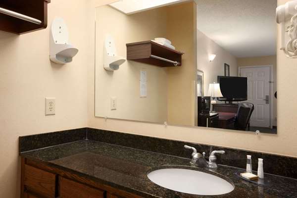  - Baymont Inn & Suites Gaffney - I-85, Exit 92