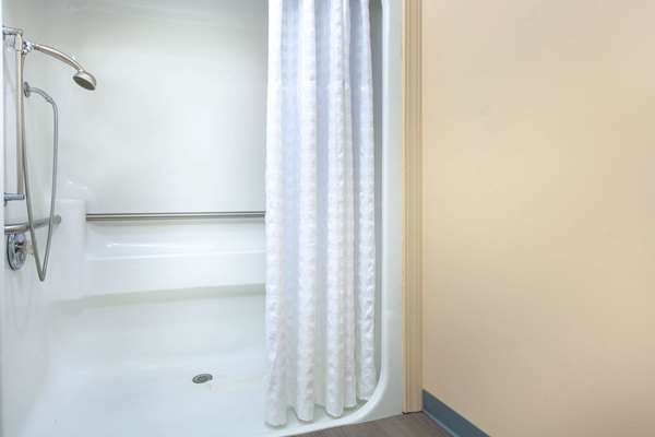  - Baymont Inn & Suites Greenwood