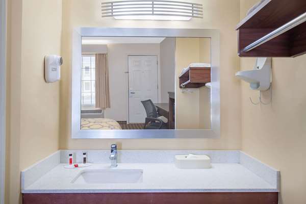 - Baymont Inn & Suites Greenwood