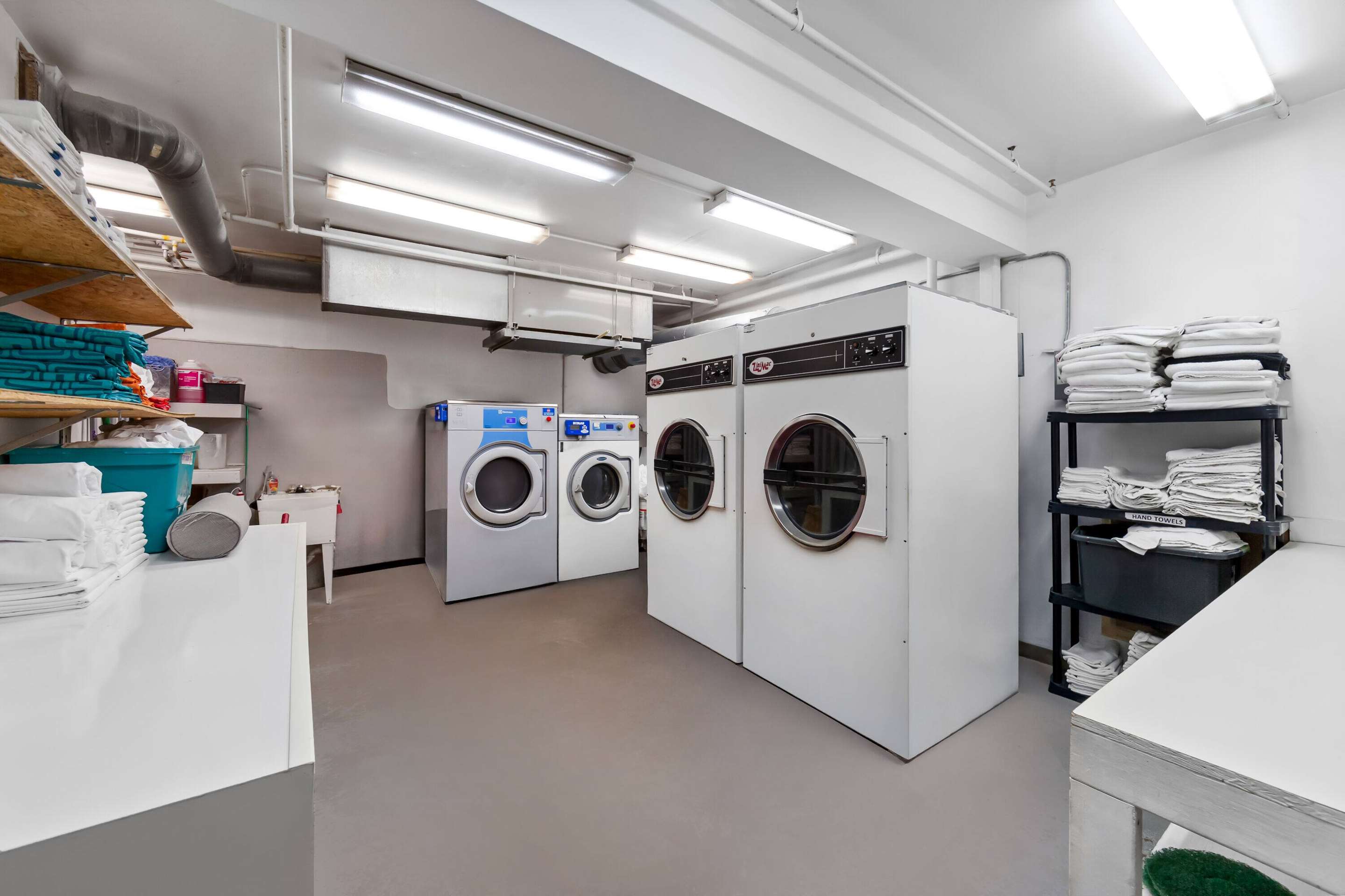 Laundry | Howard Johnson by Wyndham Jackson