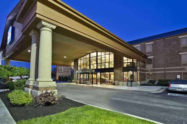 Exterior view - Baymont Inn & Suites Cedar Bluff Knoxville - I-40 & I-75, Exit 378