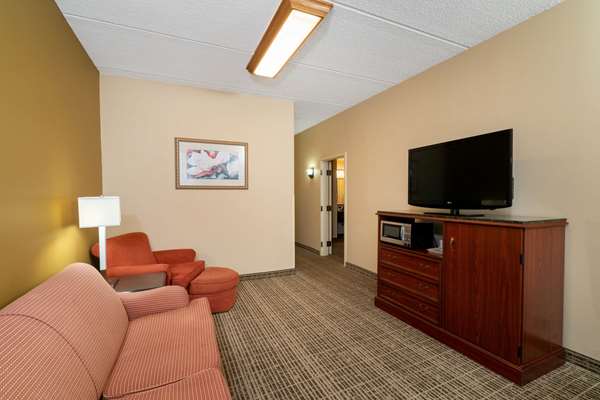 Suite - Baymont Inn & Suites Cedar Bluff Knoxville - I-40 & I-75, Exit 378