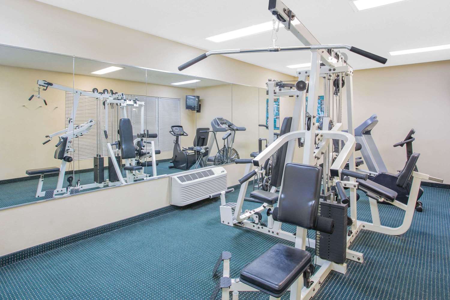 Baymont Inn & Suites Martinsville, VA See Discounts