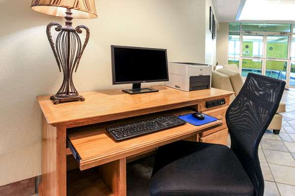 Conference Area - Super 8 Motel Sault Ste Marie - I-75, Exit 392