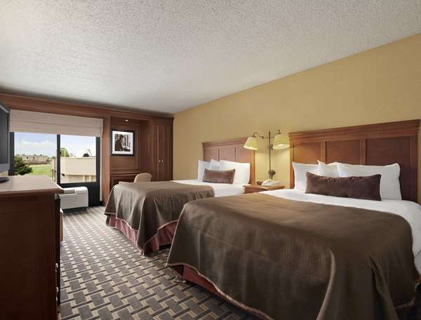  - Baymont Inn & Suites Lewisville - I-35, Exit 451