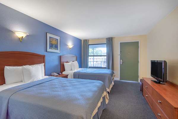 - Days Inn Elmsford