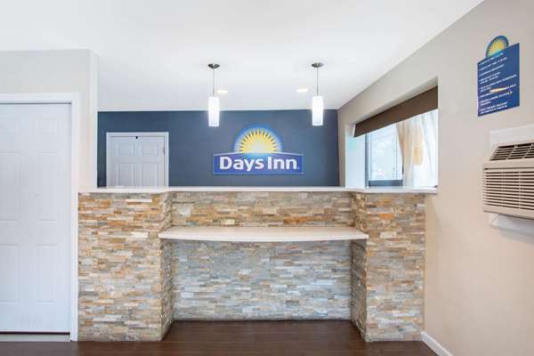  - Days Inn Elmsford