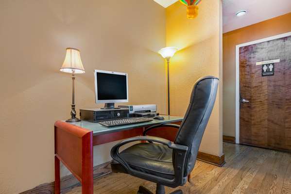 Conference Area - Ramada Hotel Airport Albuquerque - I-25, Exit 222