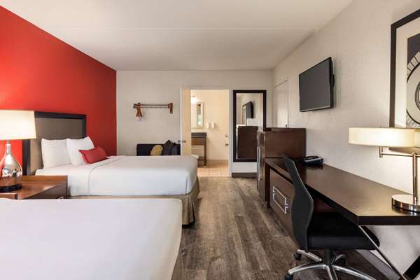  - Ramada Hotel Airport Albuquerque - I-25, Exit 222