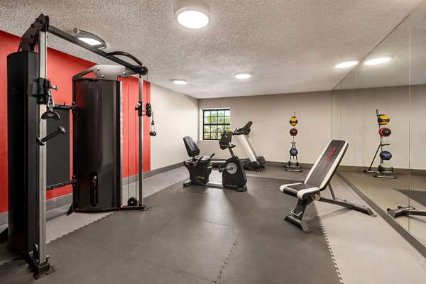 Fitness/ Exercise Room - Ramada Hotel Airport Albuquerque - I-25, Exit 222