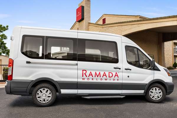  - Ramada Hotel Airport Albuquerque - I-25, Exit 222