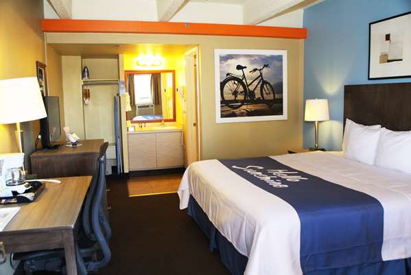  - Days Inn Downtown Denver