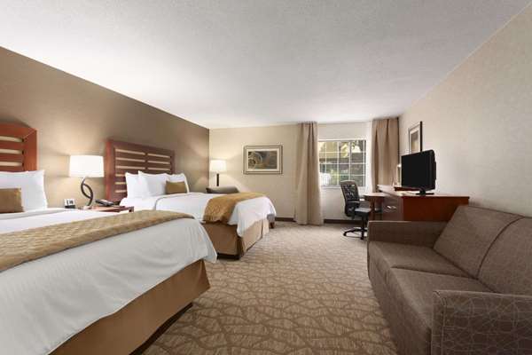  - Wyndham Garden Airport Hotel Grand Rapids