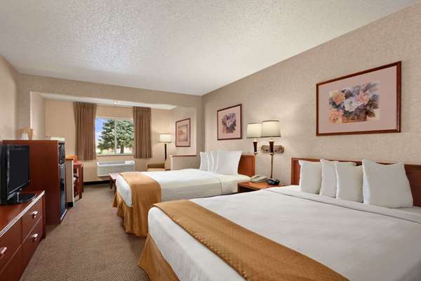  - Baymont Inn & Suites Golden