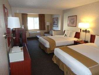  - Baymont Inn & Suites Golden