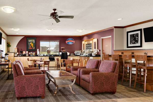 Restaurant - Baymont Inn & Suites Golden