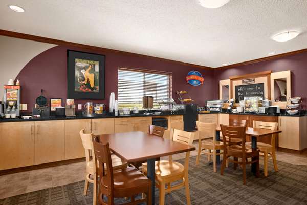 Restaurant - Baymont Inn & Suites Golden