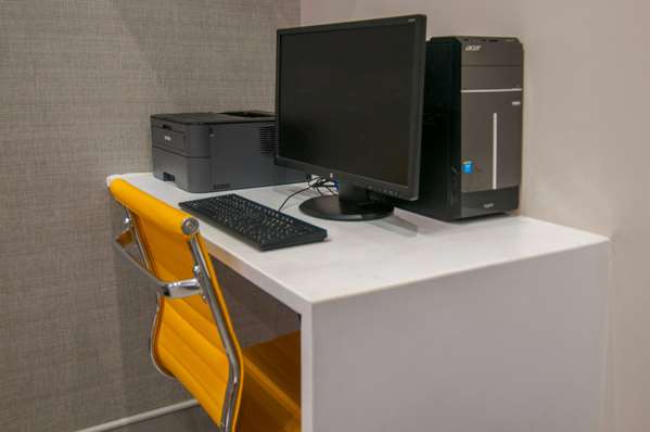 Conference Area - Days Inn & Suites North San Antonio