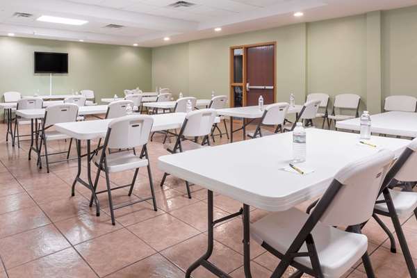  - Super 8 Hotel Rainsville