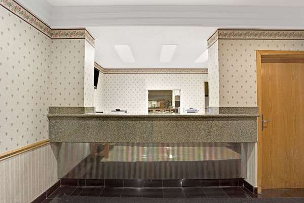 Suite - Days Inn Sidney - I-75, Exit 92