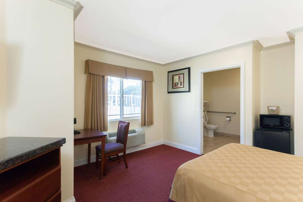 Travelodge by Wyndham Brea - Tap to explore photos