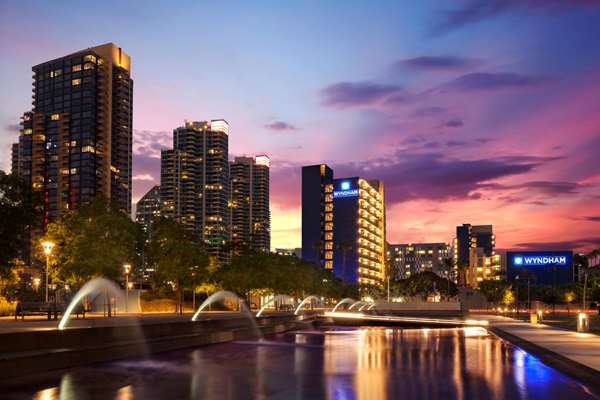 Exterior view - Wyndham Hotel Bayside San Diego