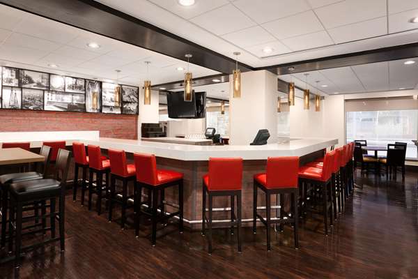 Bar - Wyndham Hotel Beacon Hill Boston