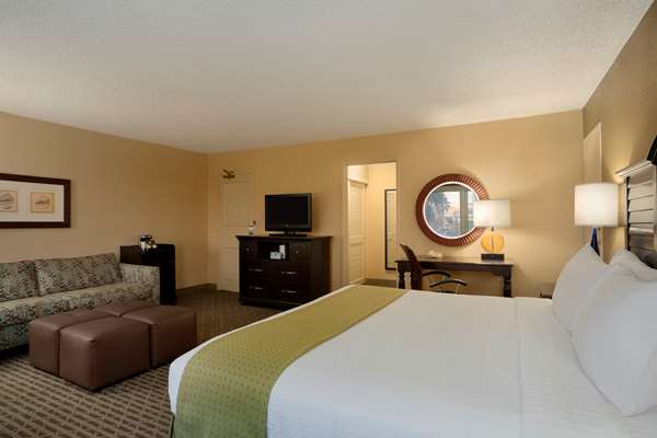  - Pierside Hotel Santa Monica