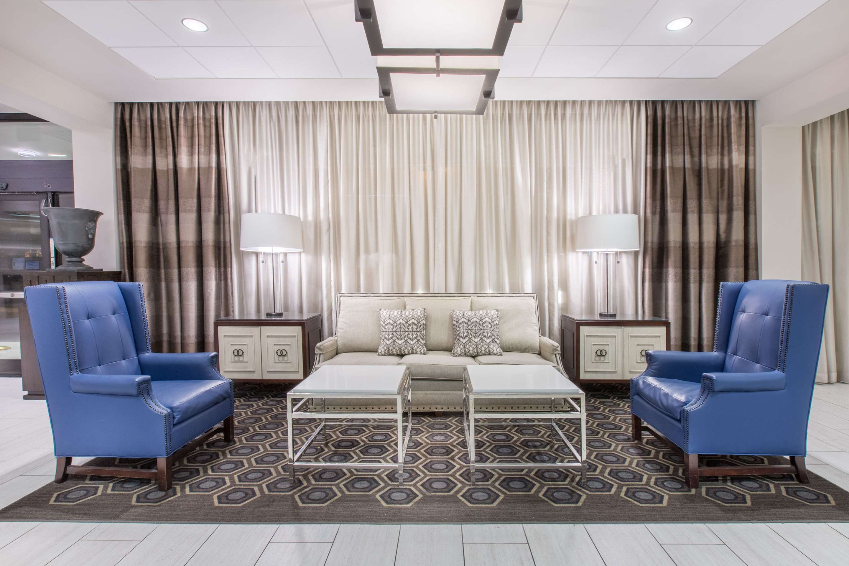 Lobby | Wyndham Philadelphia Historic District