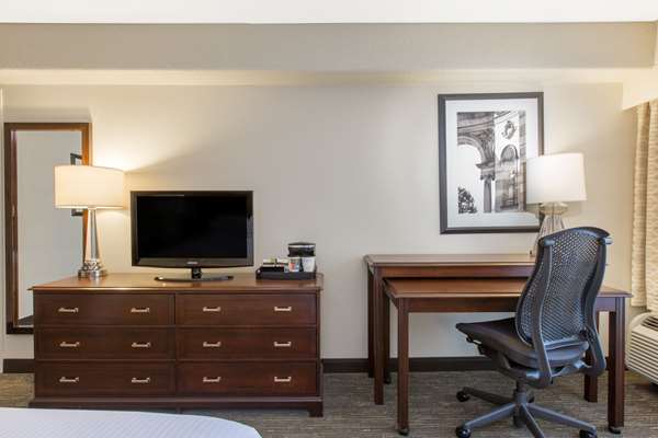 Suite - Wyndham Hotel Historic District Philadelphia