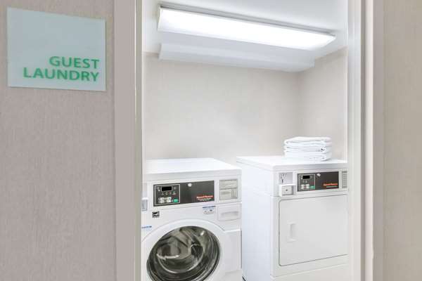  - Wyndham University Center Hotel Pittsburgh